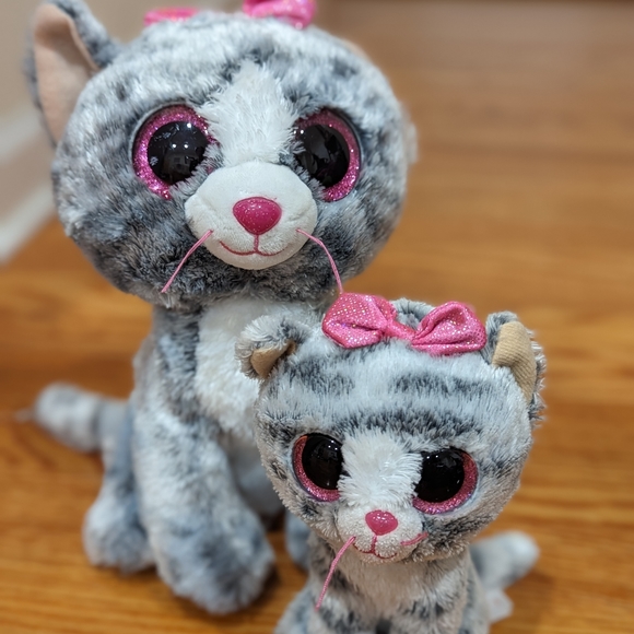 Two ( mother and baby?) TY beany boo Kiki the cats. Excellent condition. - Picture 1 of 4